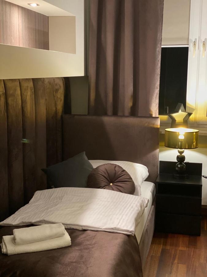 Family & Business Sauna Apartments Klonowa Nad Zalewem, Unikat Spa Келце Екстериор снимка