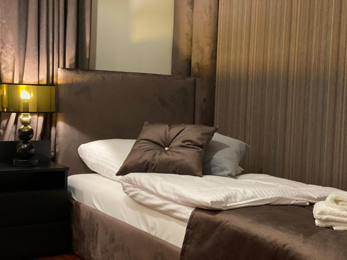 Family & Business Sauna Apartments Klonowa Nad Zalewem, Unikat Spa Келце Екстериор снимка
