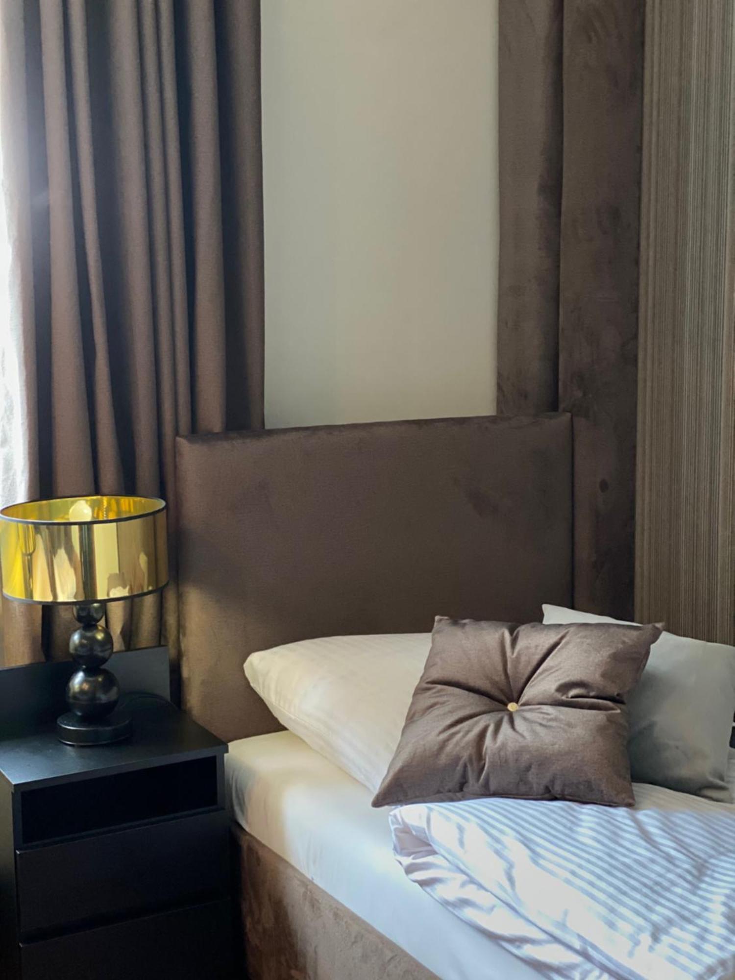 Family & Business Sauna Apartments Klonowa Nad Zalewem, Unikat Spa Келце Екстериор снимка